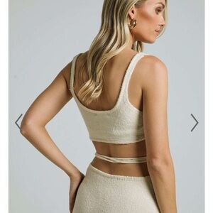 CHILIE MIDI DRESS - SCOOP NECK CUT OUT DETAIL SLEEVELESS BODYCON KNIT IN NATURAL